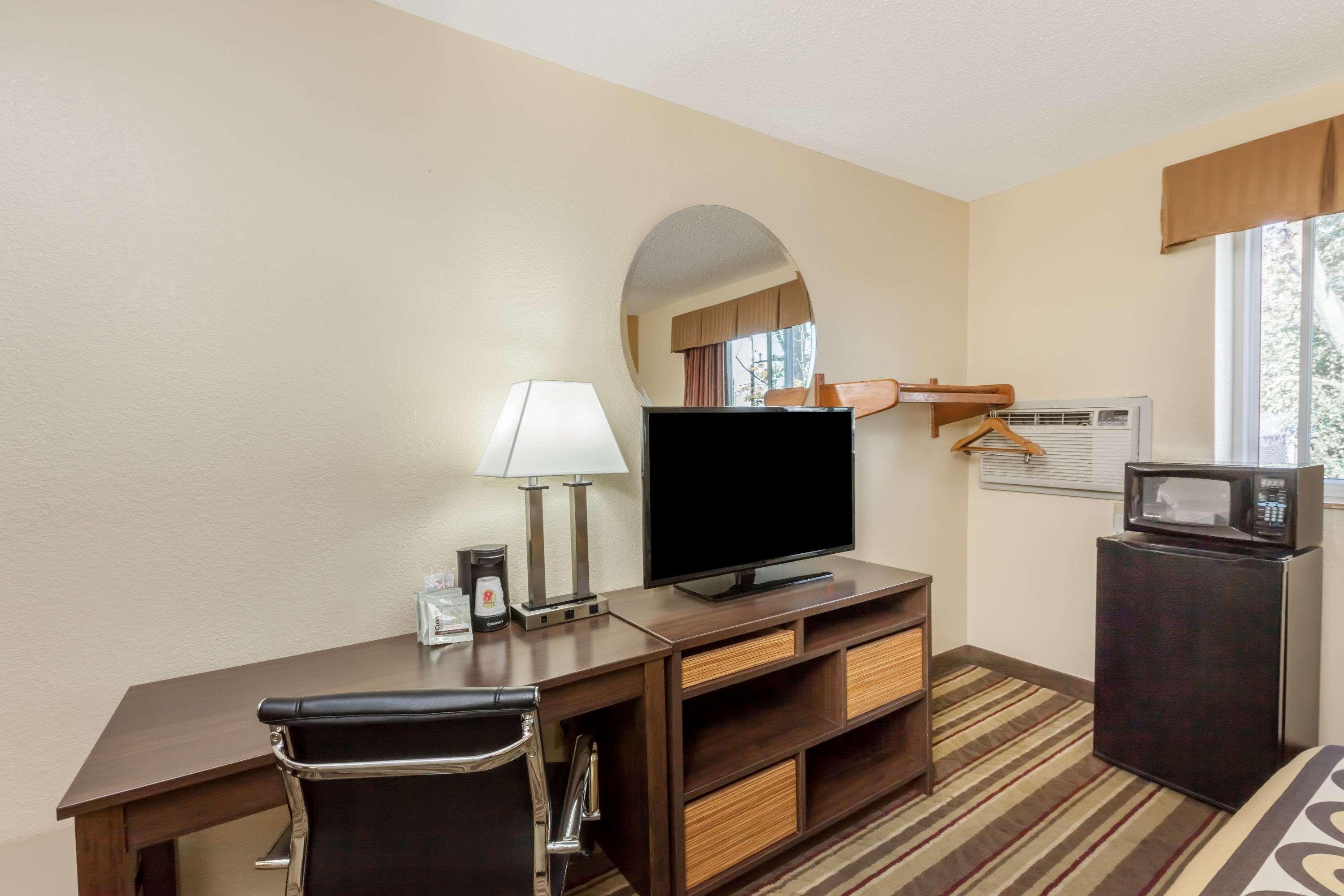 Hotel Super 8 By Wyndham Latham - Albany Airport Extérieur photo