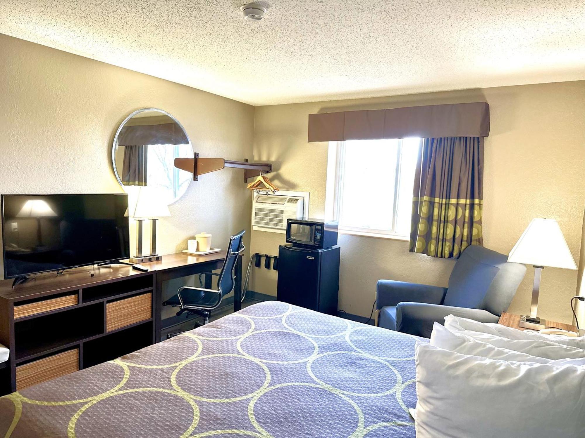 Hotel Super 8 By Wyndham Latham - Albany Airport Extérieur photo