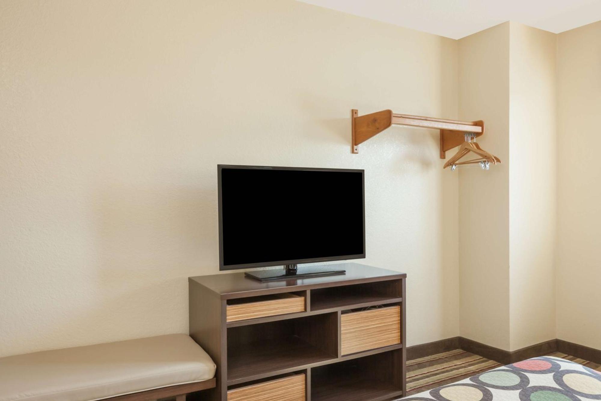 Hotel Super 8 By Wyndham Latham - Albany Airport Extérieur photo